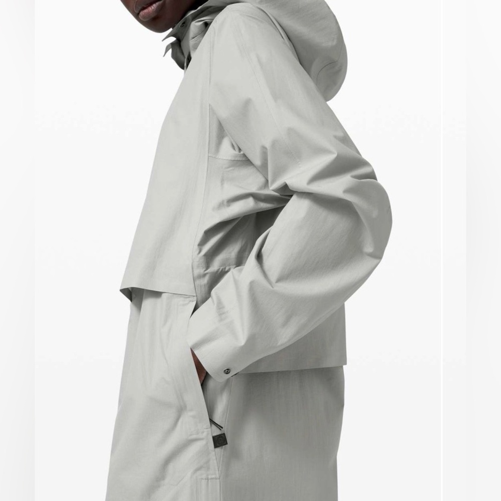 Lululemon Rain Jacket/ Shell In Silver Greynever … - image 3